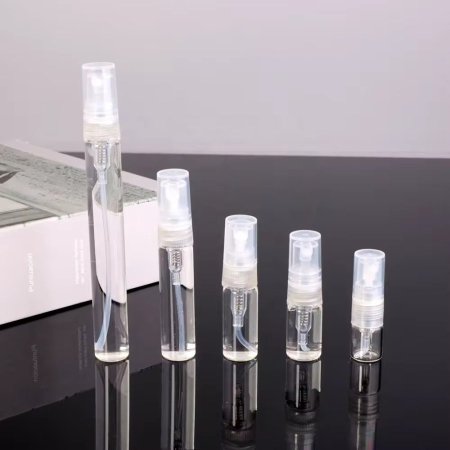 عبوة رش ( زجاج ) غطاء شفاف 5Ml